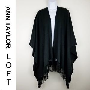 ANN TAYLOR LOFT  BLACK CAPE/ WRAP W/ FRINGE DETAIL